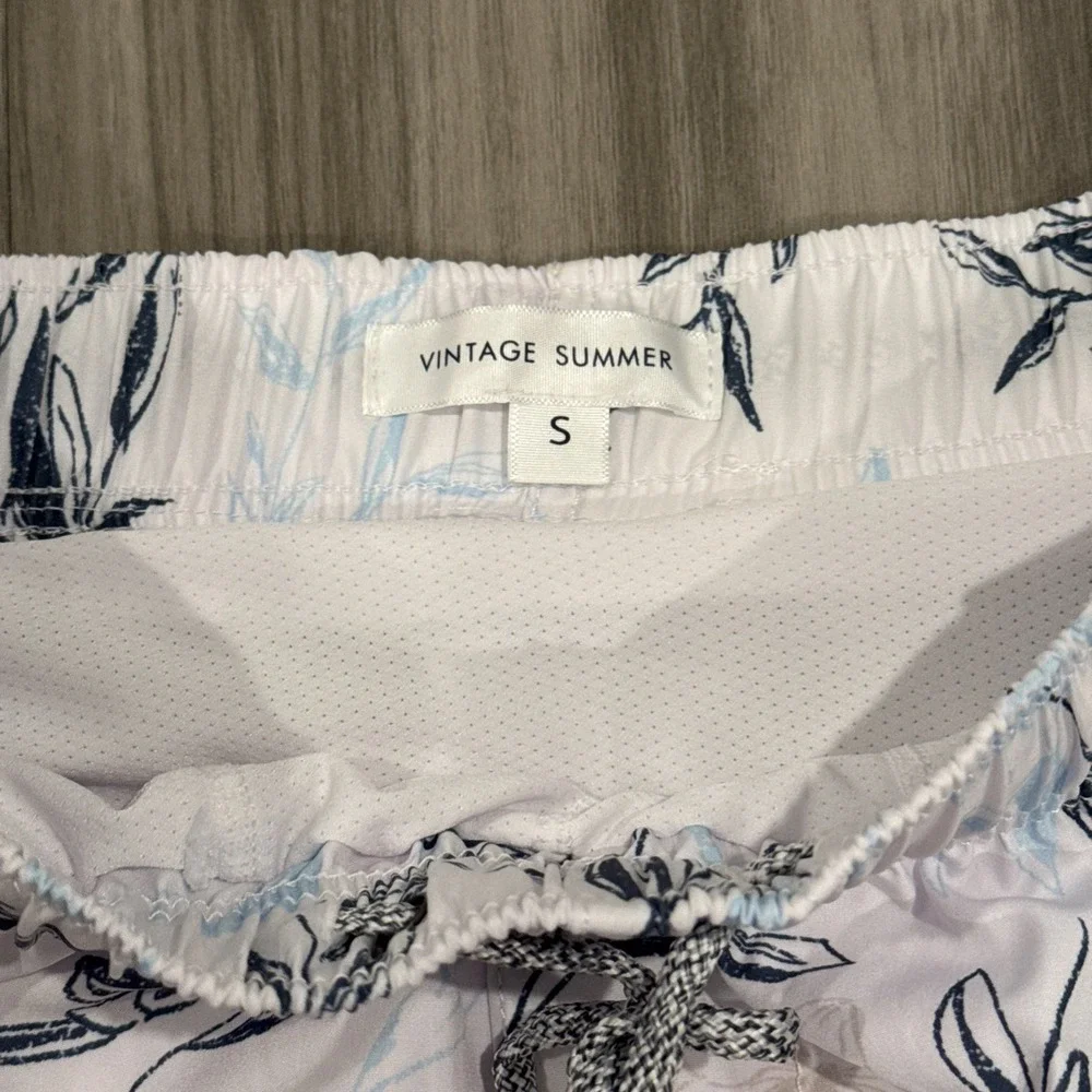 Vintage Summer Men Swim Shorts-Compression Liner  NWT Size Small